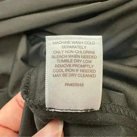 NWT New York & Company Eva Mendes Black Velvet Faux Wrap Dress Size XS/Small New - Picture 12 of 14